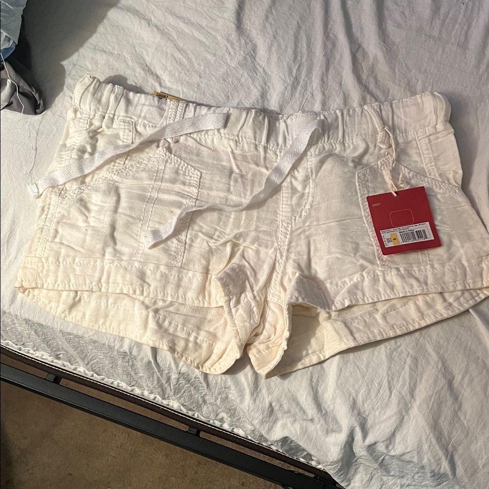 Mossimo Supply Co. Women's Cream Linen Shorts